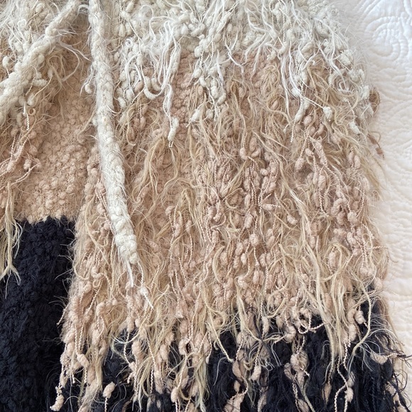 Milano Shaggy Vest, Color Block, Size S/M - Picture 6 of 12